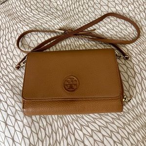 Tory Burch crossbody wallet